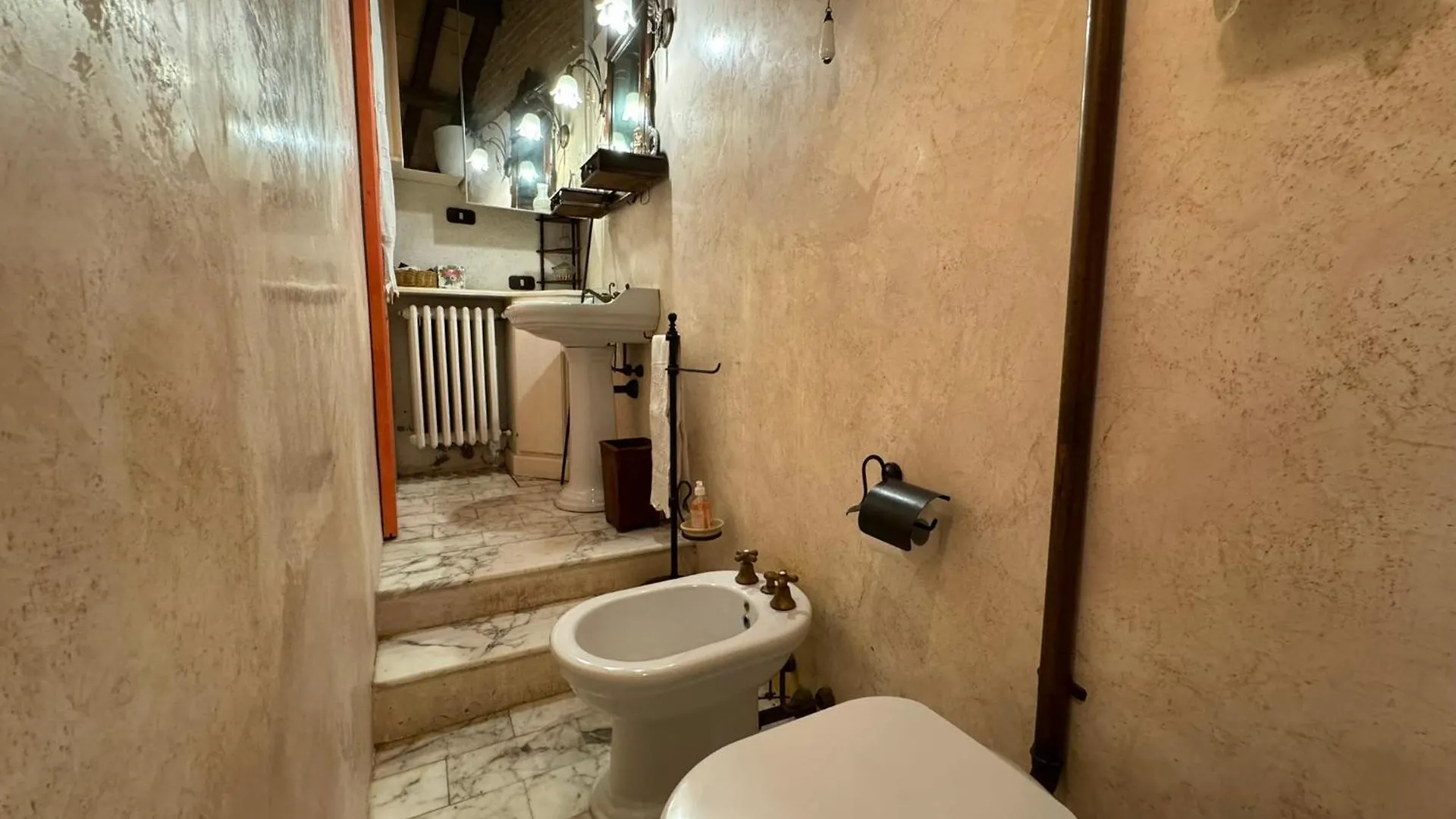 チェルタルドCasa Giulia, Il Gioiello Del Borgoアパートメント イタリア