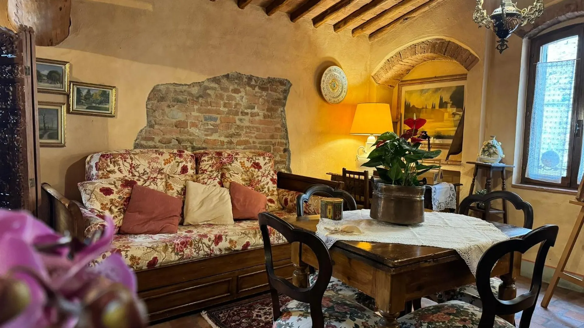 チェルタルドCasa Giulia, Il Gioiello Del Borgoアパートメント